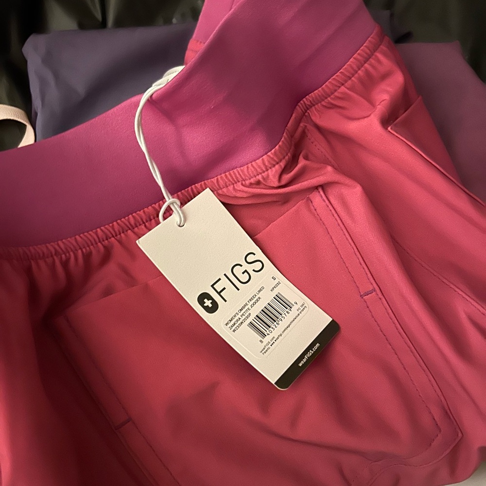 Sunset Zamora FREEx Lined - Petite Jogger Scrub Pants
S - Petite / Ombre Sunset